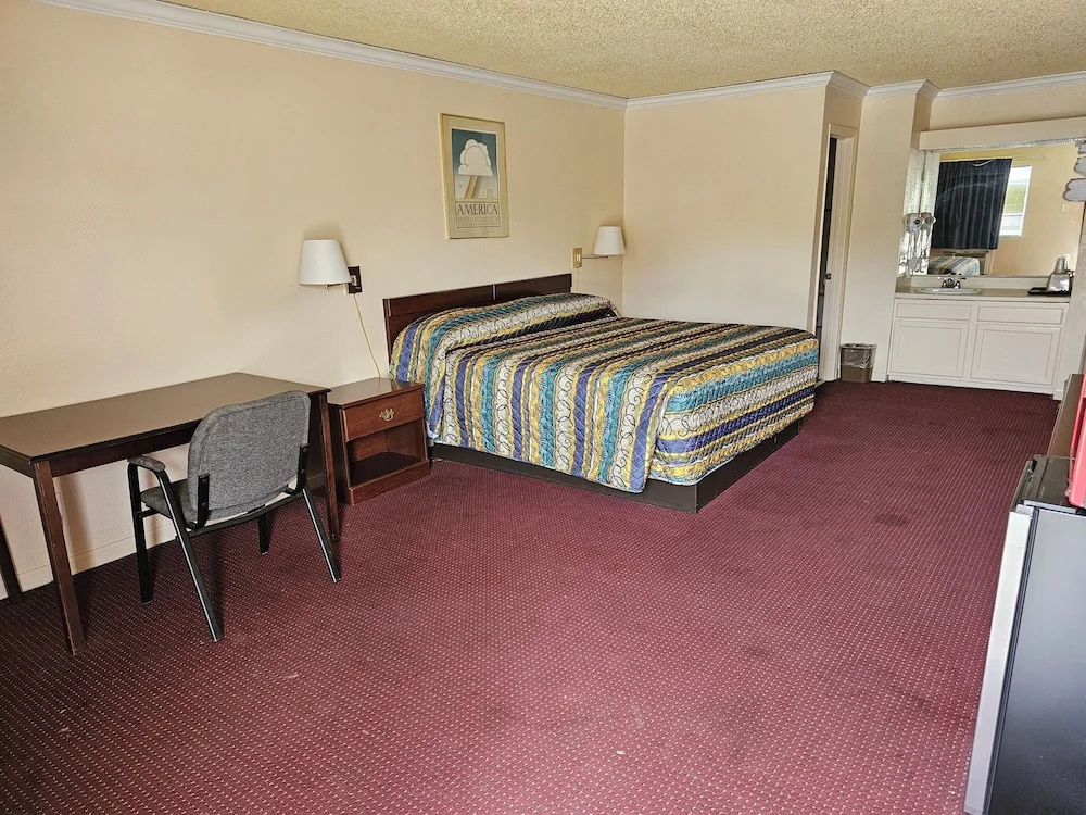 Executive Inn — 4