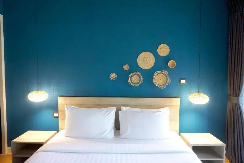 Двухместный номер Deluxe с балконом и с видом на сад двуспальная кровать в Signature Phuket Resort