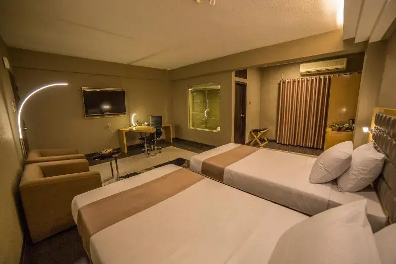 Superior Double room with balcony (full double bed)