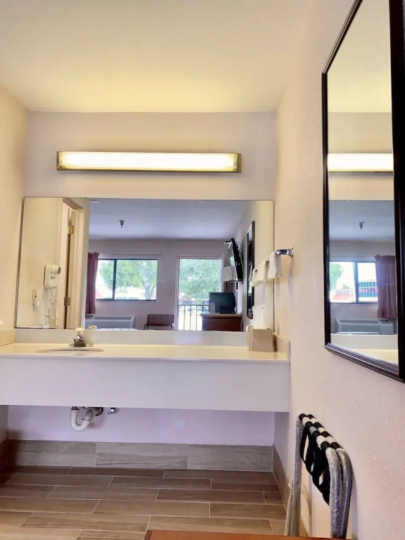 Economy Double room (full double bed)