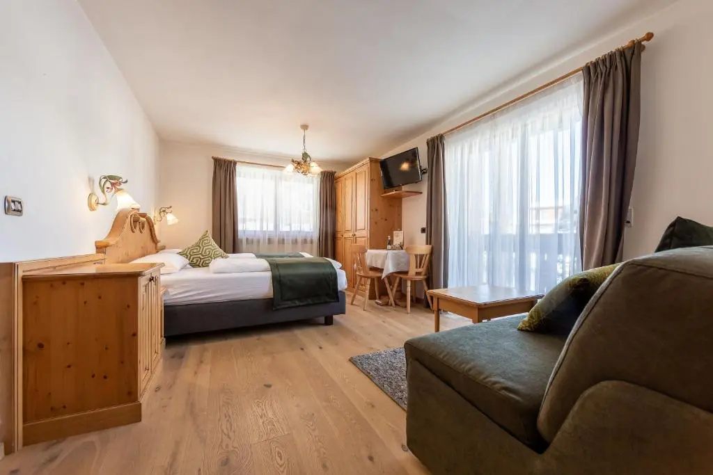 Double room with balcony (full double bed)