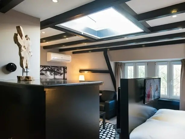 BizStay Park Central Apartments