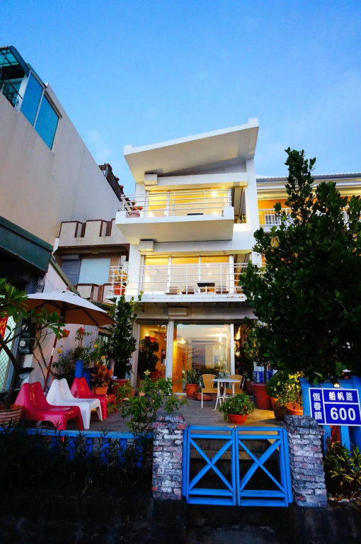 Chuanfan Rock 600 Sea View Village