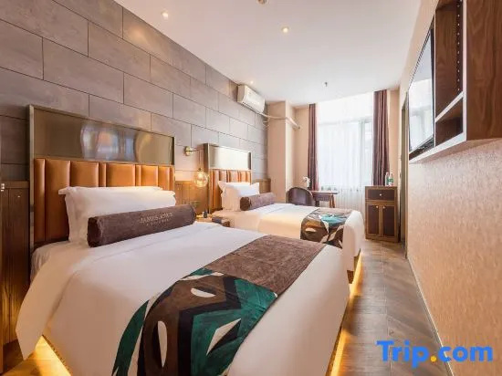 Deluxe Double room (twin beds)