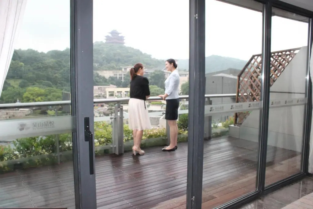 Balcony & Terrace