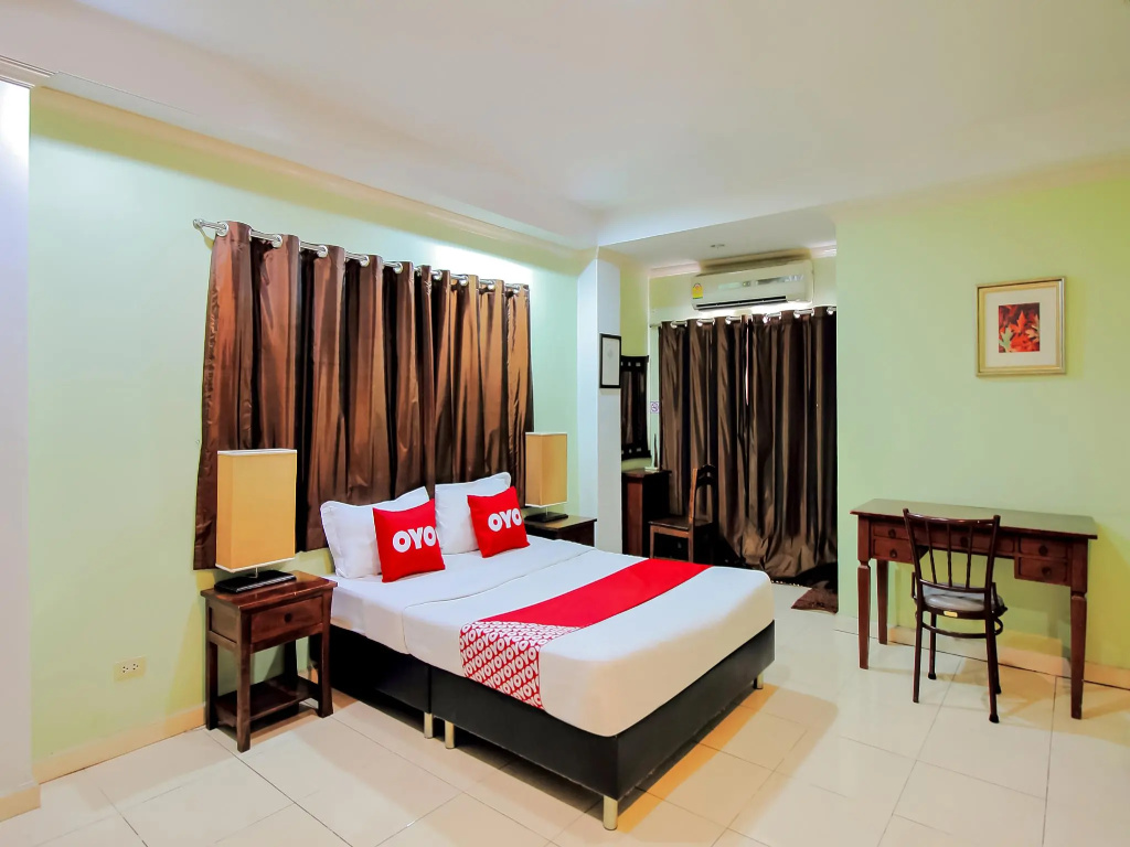 Superior Double room (full double bed)