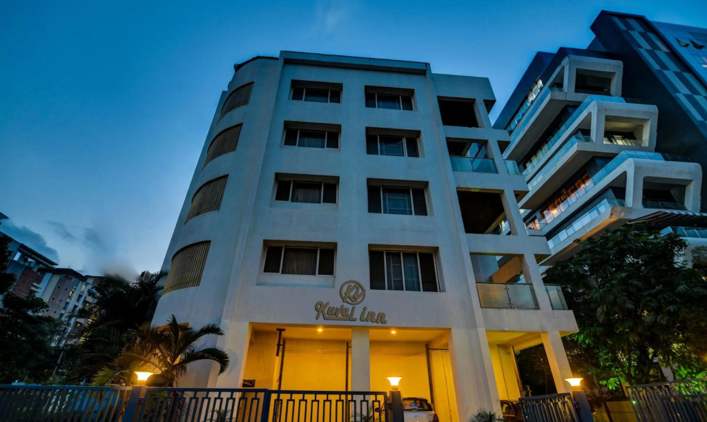 Townhouse OAK Kuval Inn