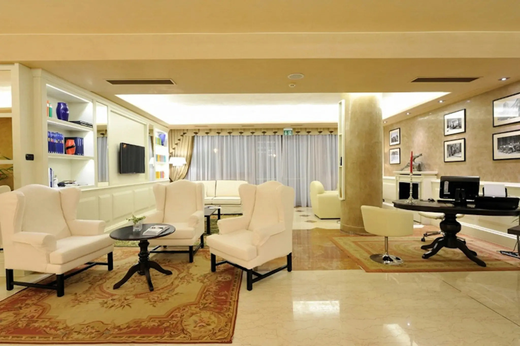 Hotel photo 23