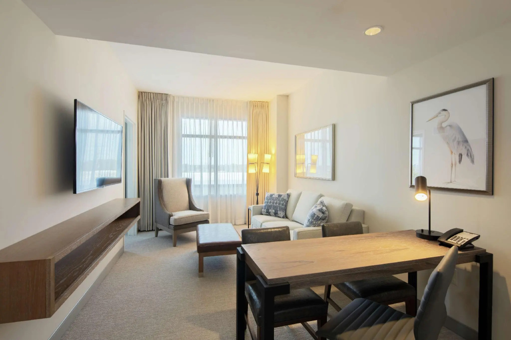 2 Bedrooms Quadruple Suite with balcony and with ocean view
