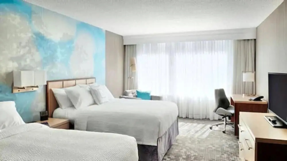 Courtyard by Marriott Downtown Toronto - Chambres