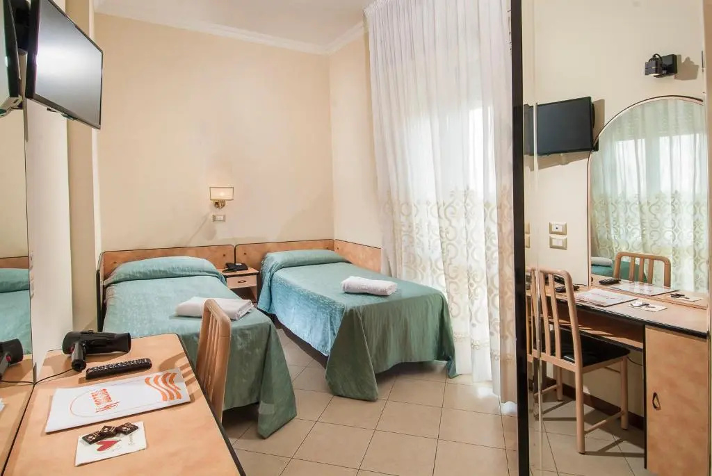 Standard Double room (twin beds)