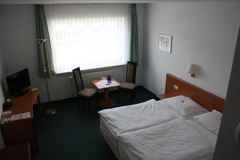 Hotel & Restaurant Bergfried - Chambres