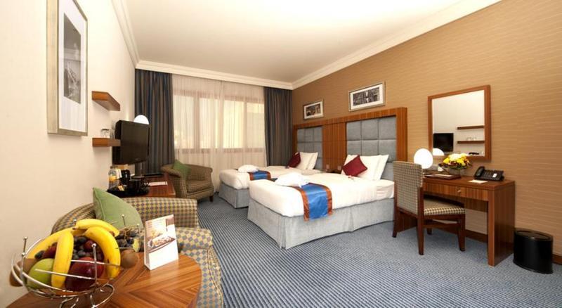 City Seasons Al Hamra Hotel