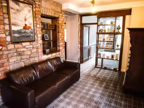 Longstone House Hotel