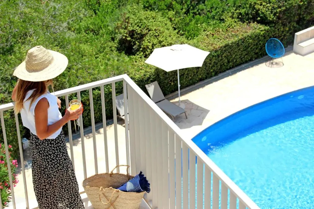 1 Bedroom Apartment with garden view