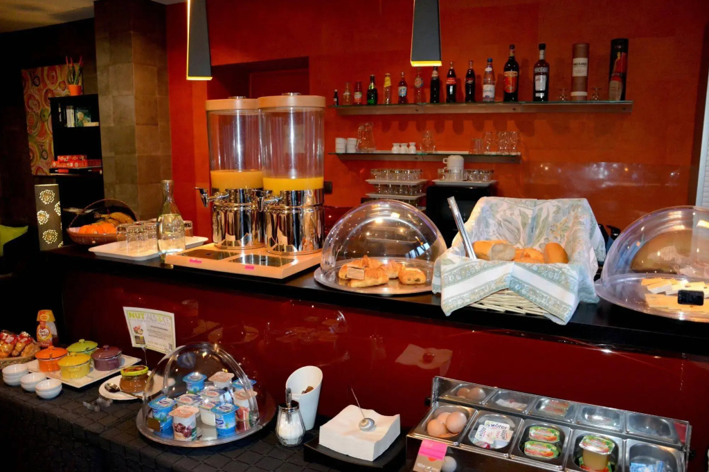 Hotel photo 12
