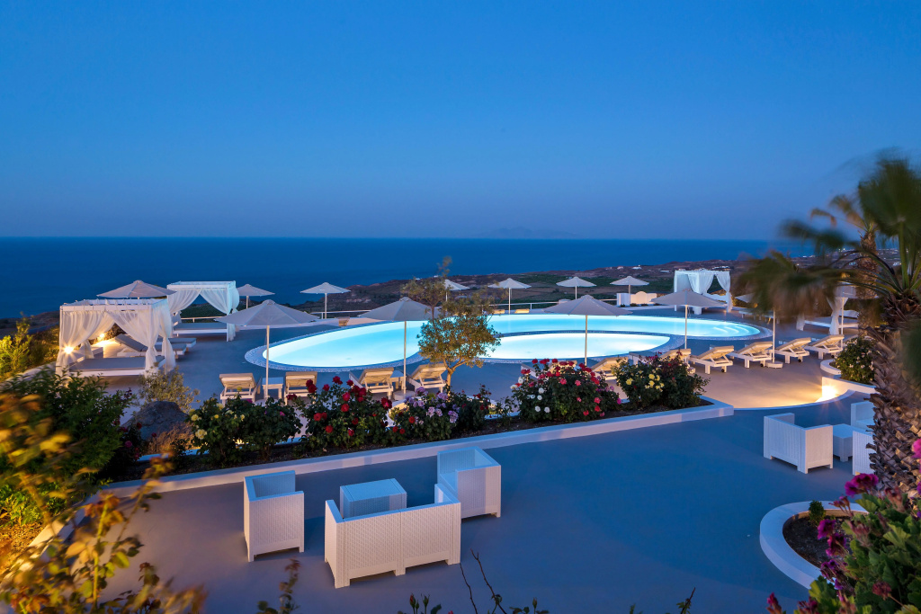 Beach & Waterfront