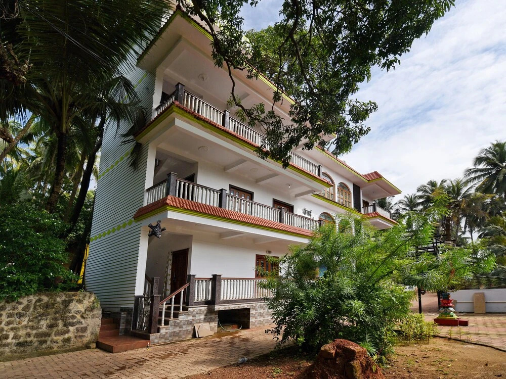 OYO 16966 Home Elegant Studio LPK Waterfront