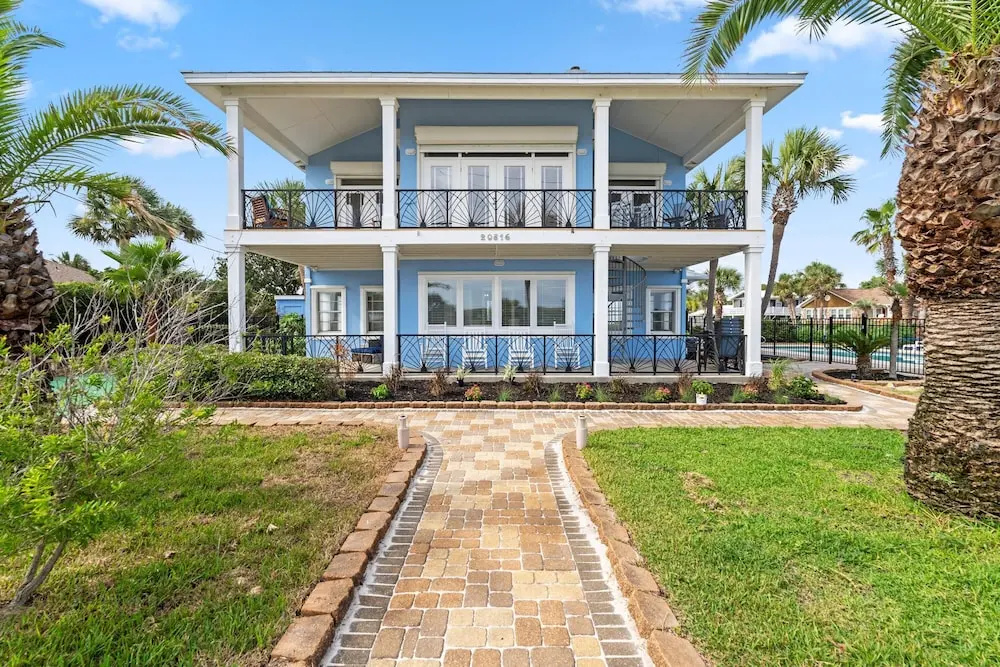 20816 Front Beach Rd