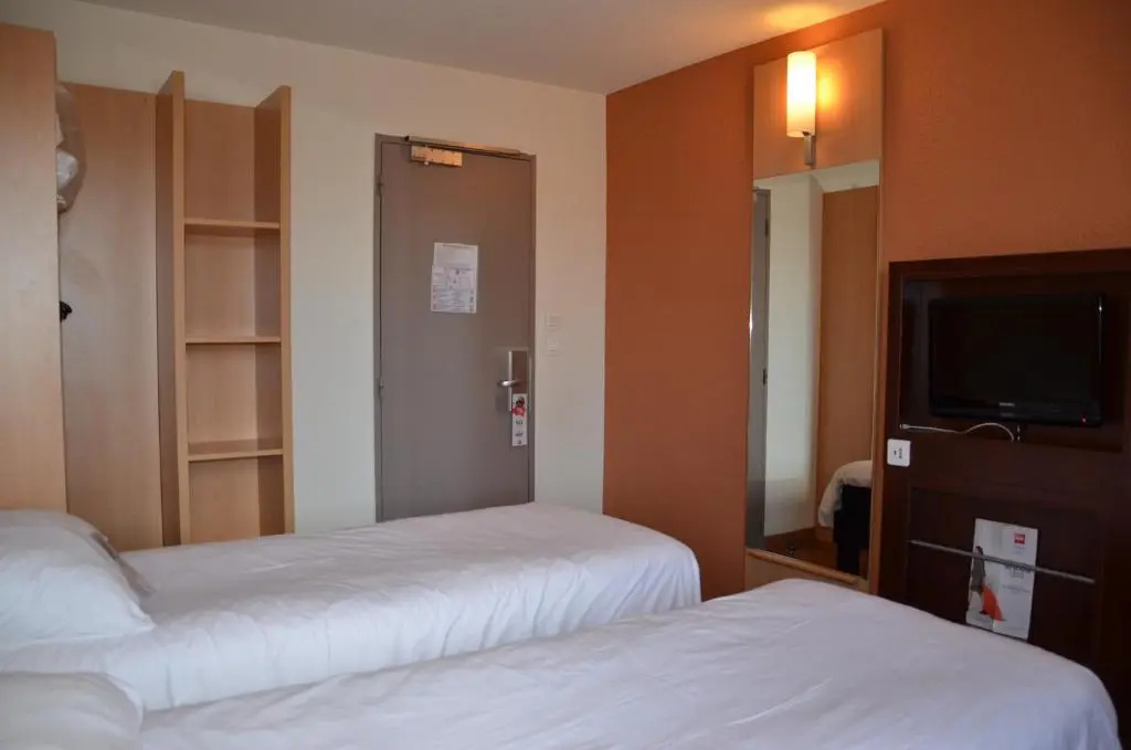 ibis Issoire - Chambres