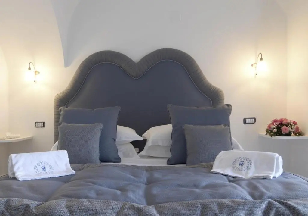 Deluxe Double room (full double bed)