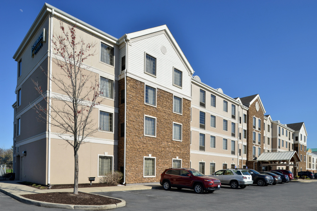 Staybridge Suites Indianapolis-Airport by IHG