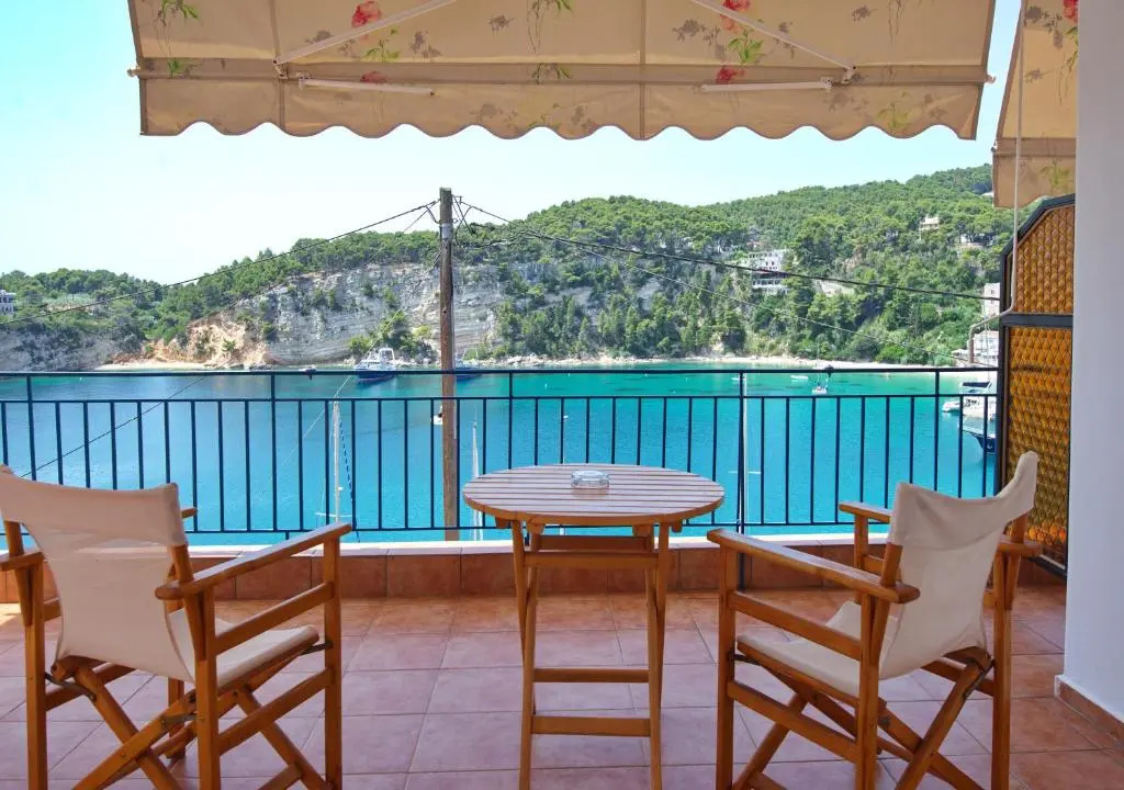 Standard Double room with sea view (full double bed)