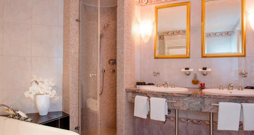Victor's Residenz - Hotel Schloss Berg - Général