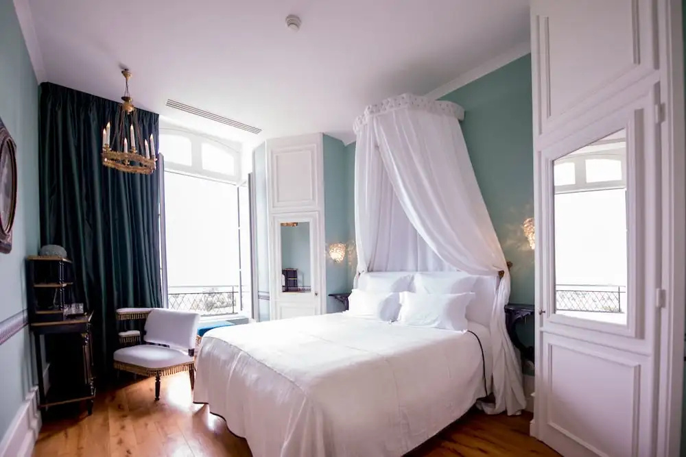 Classic Double room (full double bed)