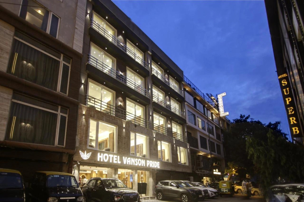 OYO 11325 Hotel Superb