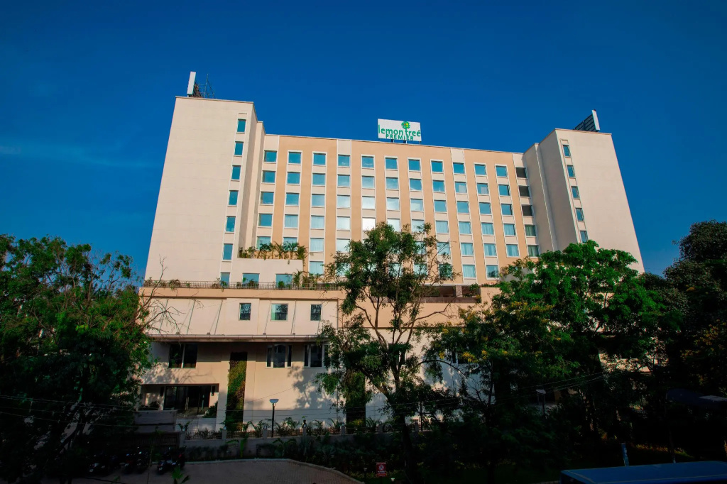 Lemon Tree Premier City Center Pune