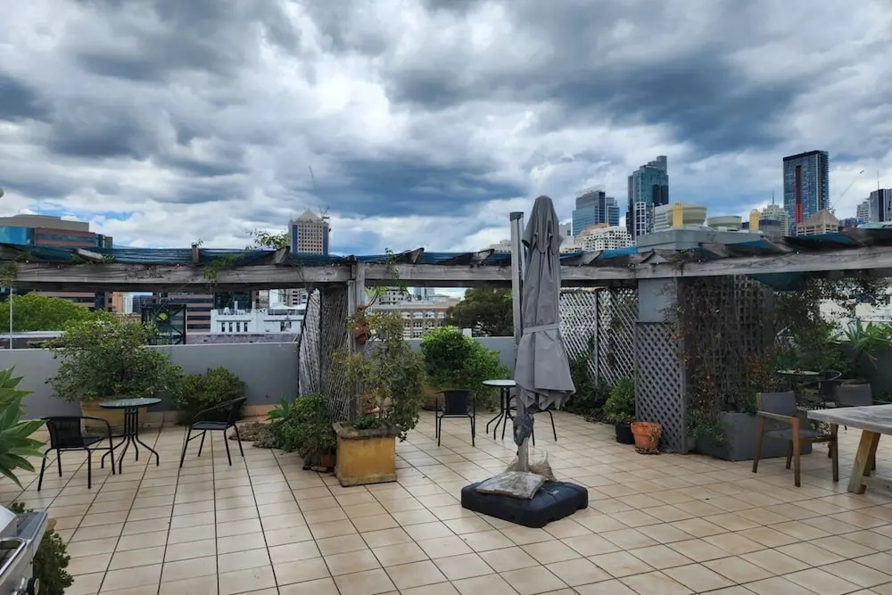 Loft Style Apartment in the Heart of Surry Hills