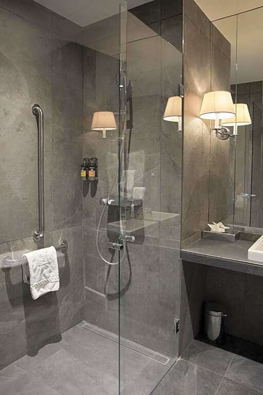 Двухместный номер Deluxe Цокольный этаж 2 отдельные кровати в Hotel du Danube Saint Germain