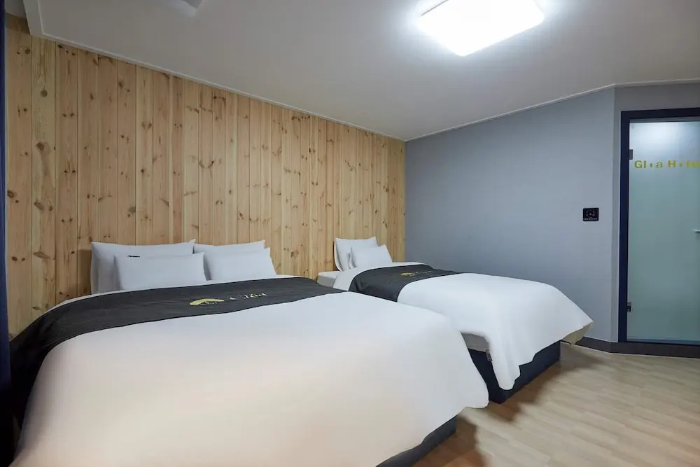 2 Bedrooms Standard Double room (twin beds)