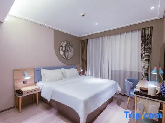 Business Double room (full double bed)