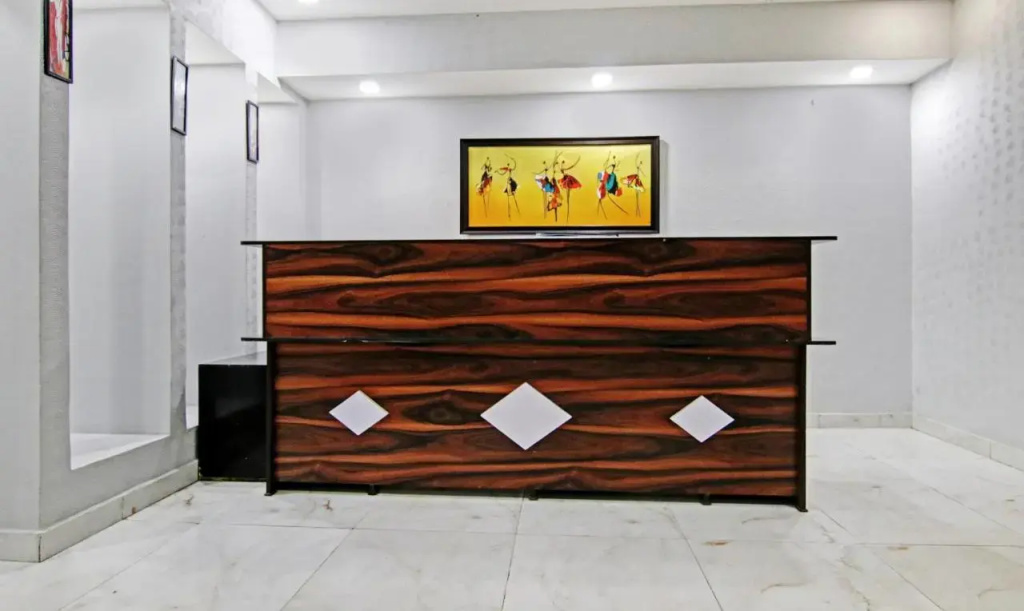 Lobby & Reception