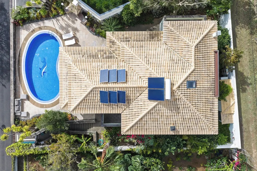 Villa Minimalista by HRM