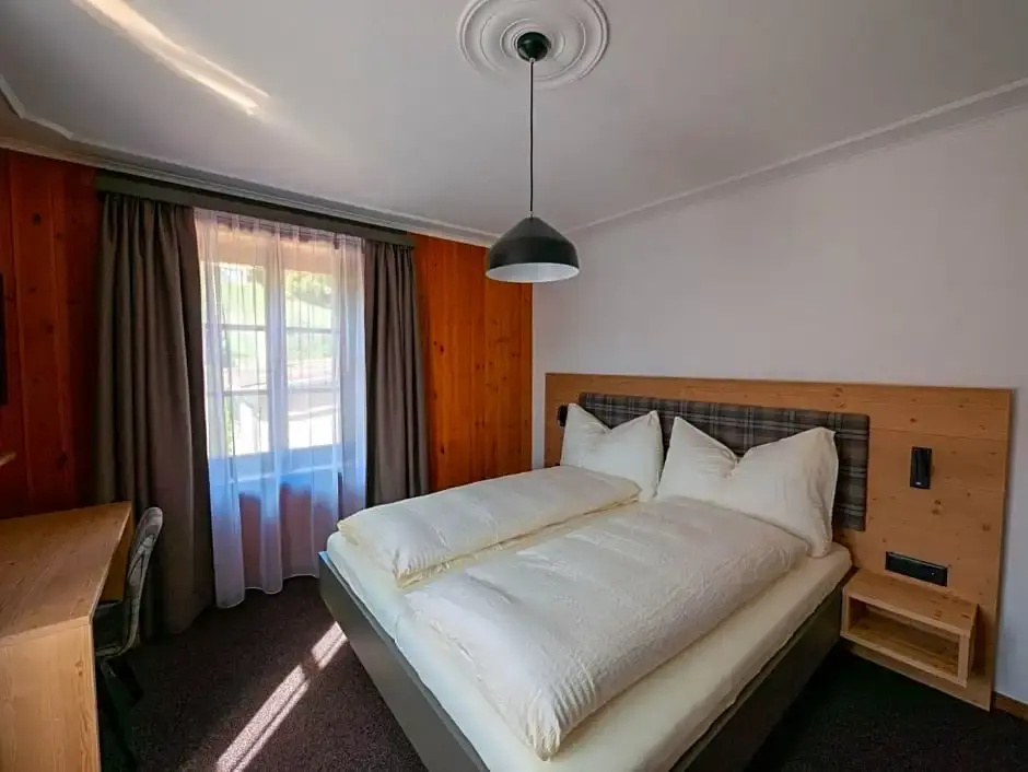 Hotel Rätia - Chambres