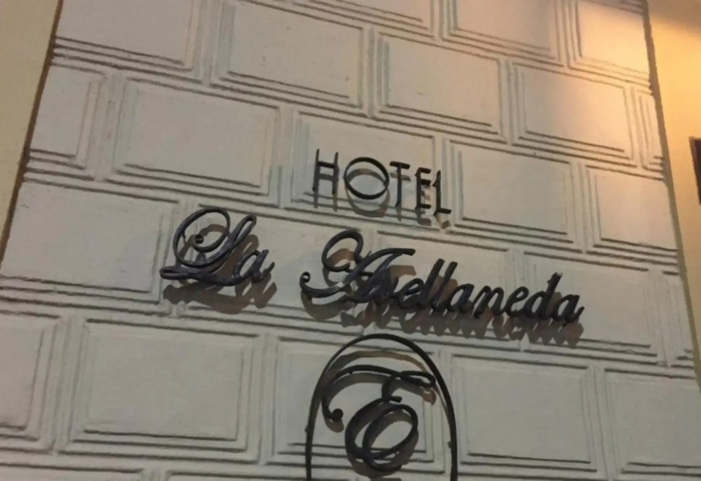 Hotel E La Avellaneda