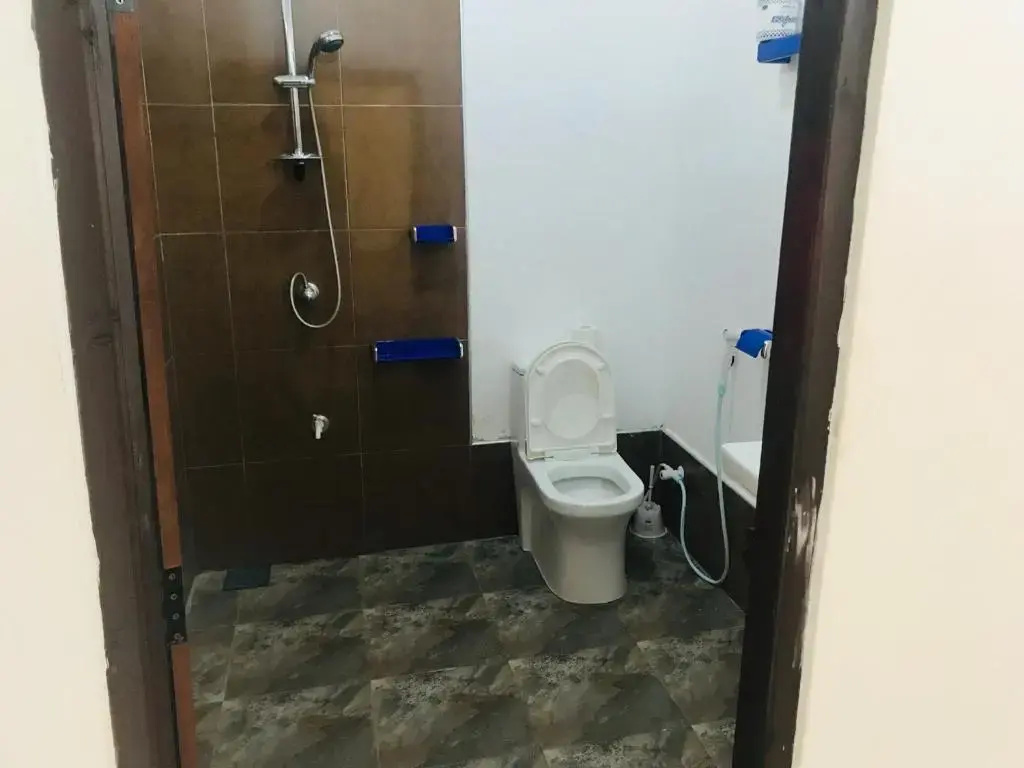 Deluxe Double room (full double bed)