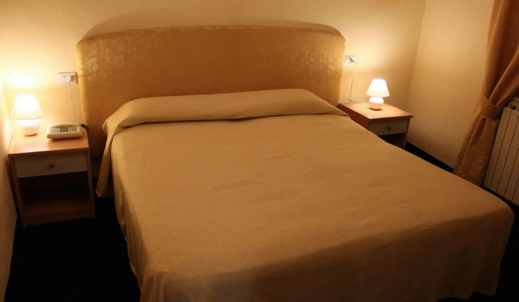 Hotel Romagna — 4