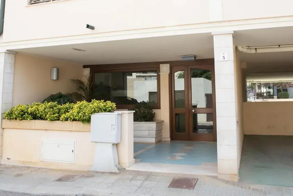 Viona Apartments