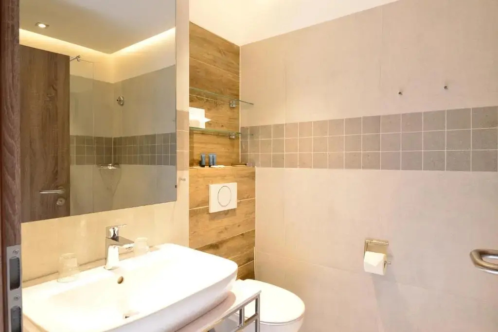 Deluxe room with water view