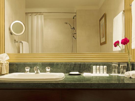 Le Meridien Abu Dhabi