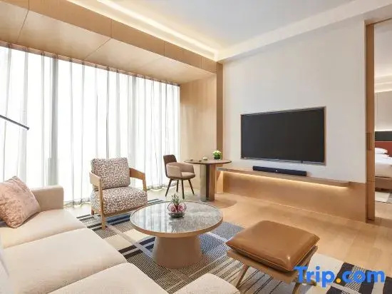 Double Suite (full double bed)