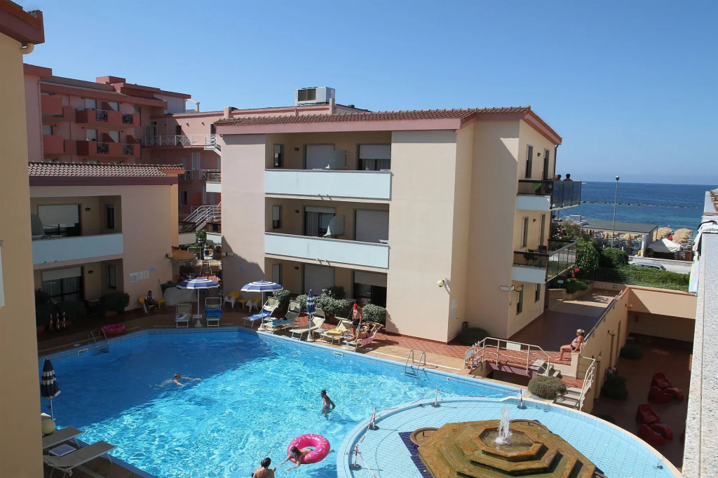 Hotel photo 13