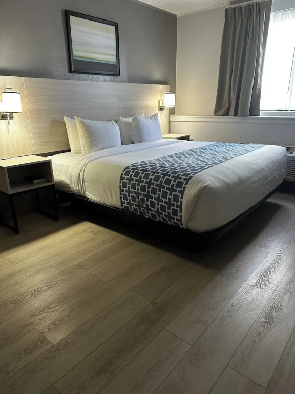 Double Suite (full double bed)