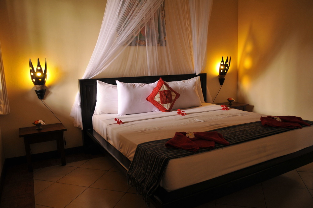 Отель Tirta Sari Bungalows & Spa в Пемутеране