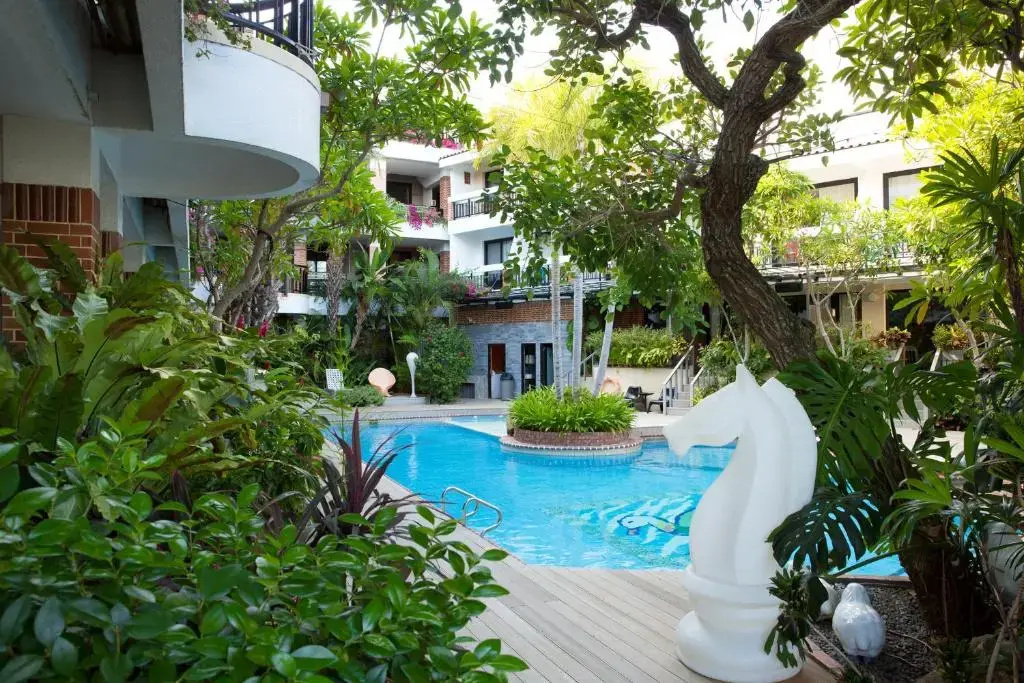 Pool