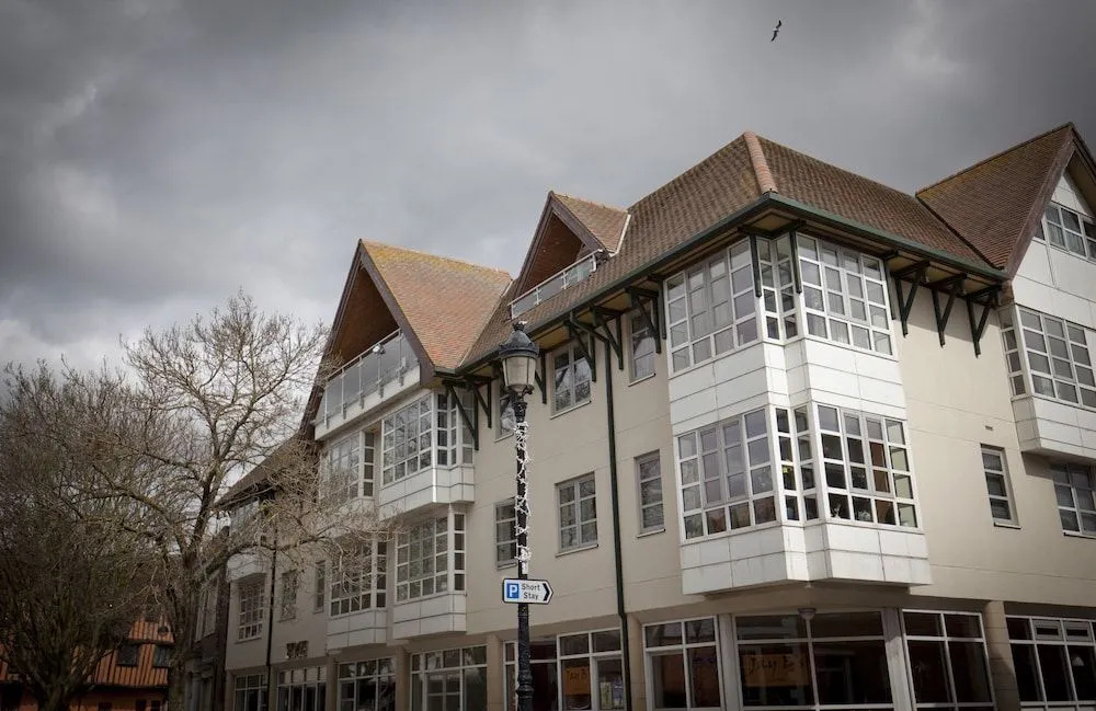 Toothbrush Apartments - Central Ipswich